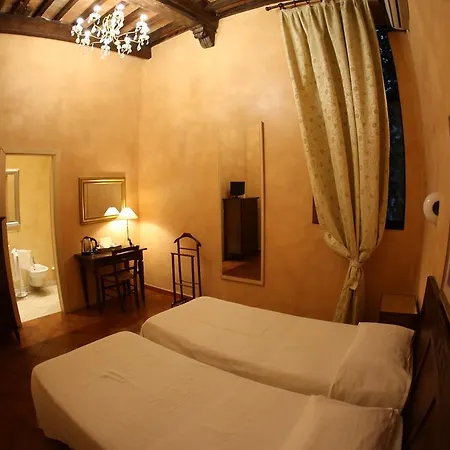 Italia Szálloda 3*